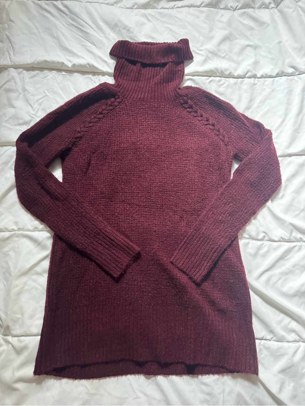 Women's Turtleneck Cable-Shoulder Sweater 🤎✨